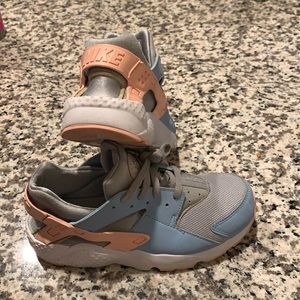 Girls Nike Huarache